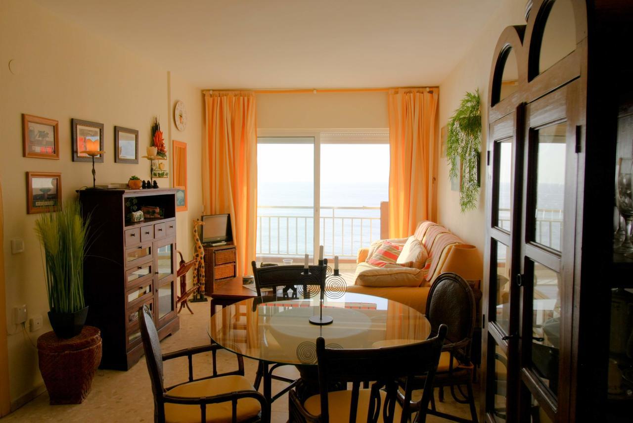 Suitur Apartamento Frente A La Playa Fuengirola Bagian luar foto