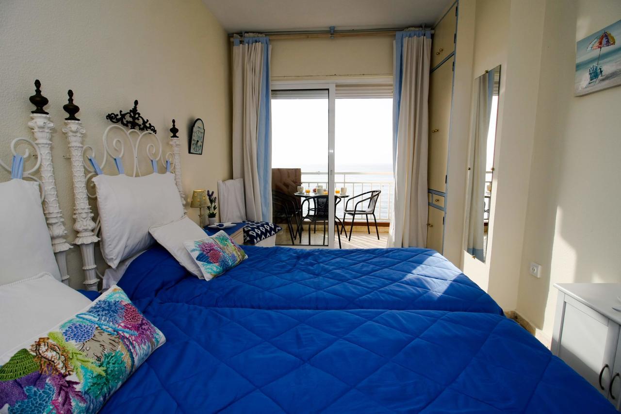Suitur Apartamento Frente A La Playa Fuengirola Bagian luar foto